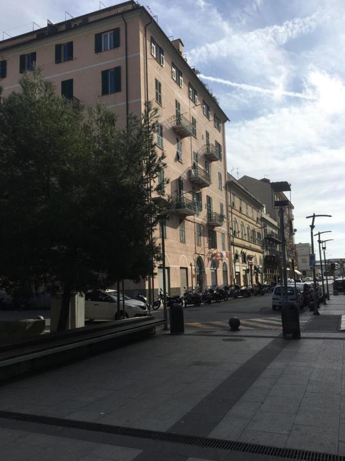Zero 19 La Banchina Apartment Savona Bagian luar foto